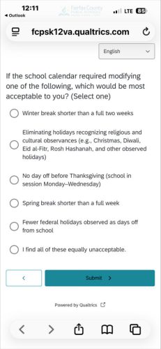 A mobile survey asking users to select the most acceptable option for modifying the school calendar, with choices related to winter break, holidays, and spring break.